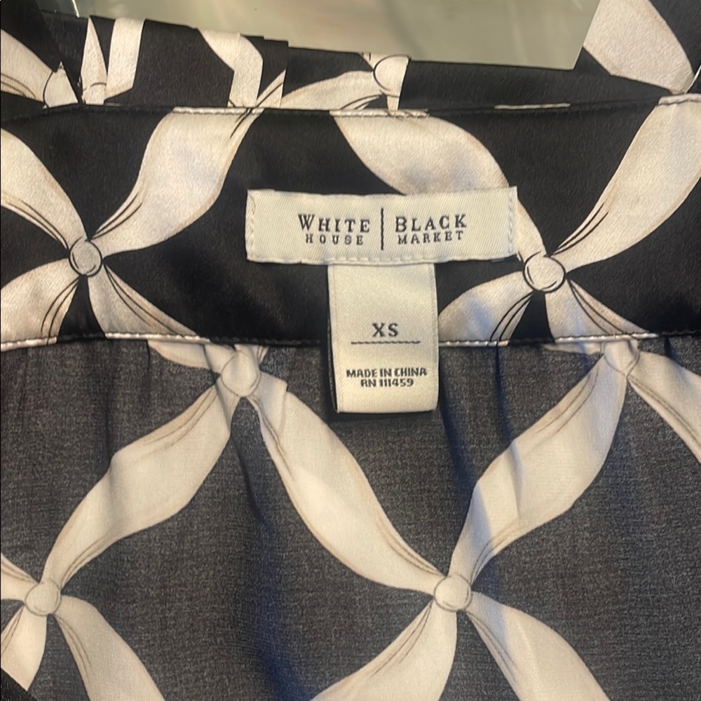 White House Black Market Monochrome Silk Skirt